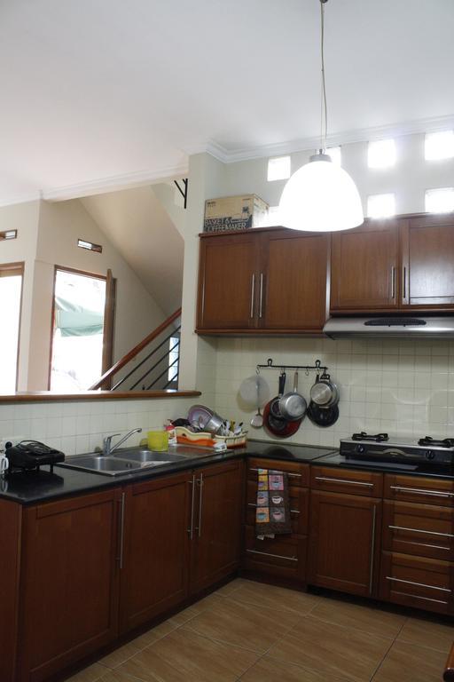 The Attic Bed & Breakfast 반둥 외부 사진